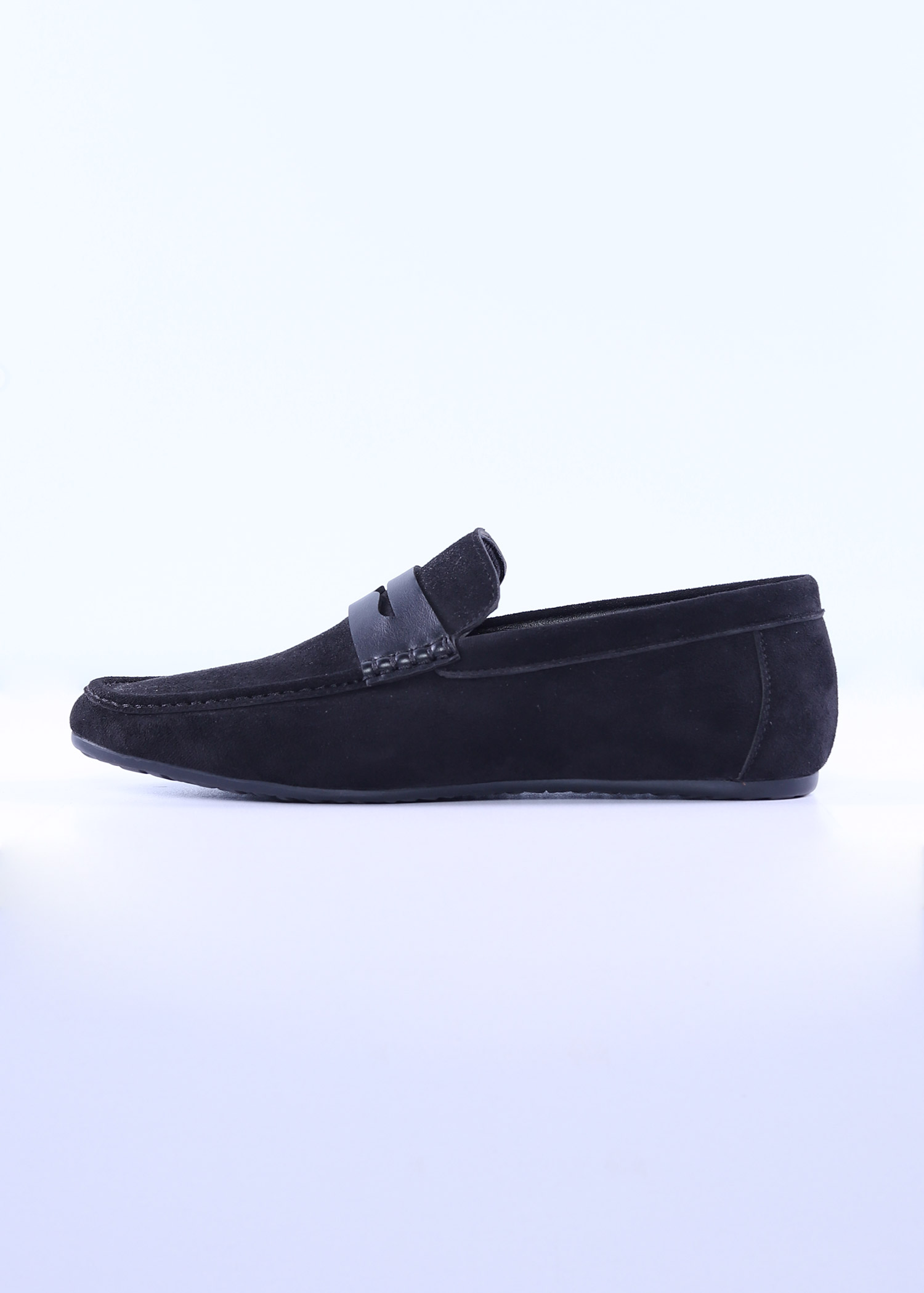 navia mens shoes black color cover