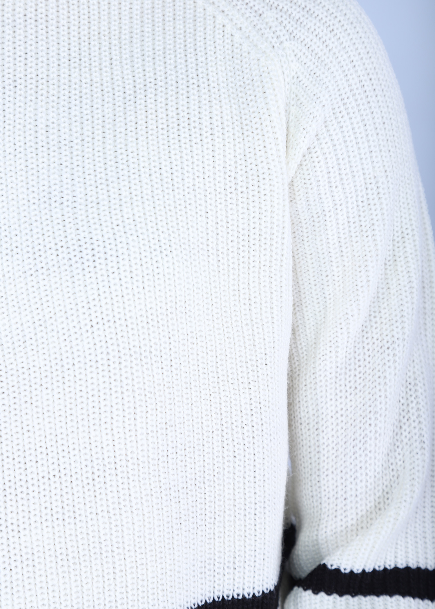 hillstar ii sweater white color close front view